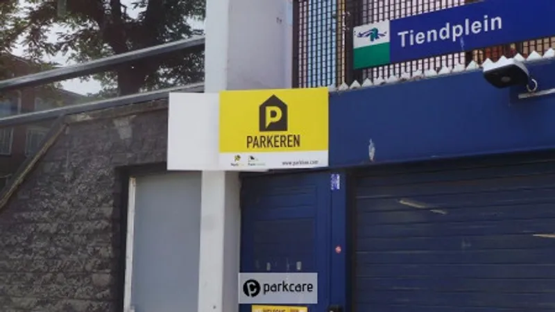 Borden Parkbee Parkeergarage Tiendplein