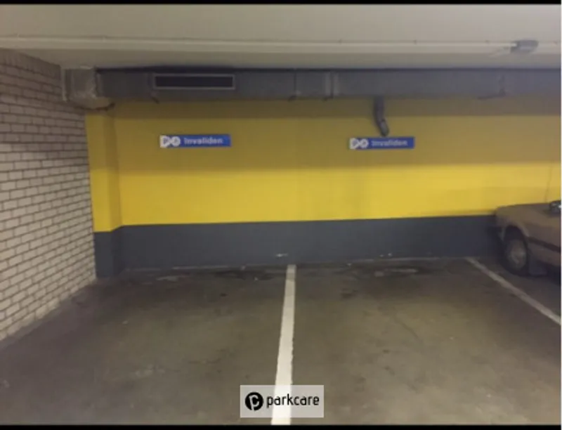 Invaliden parkeergarage Benthuizerstraat